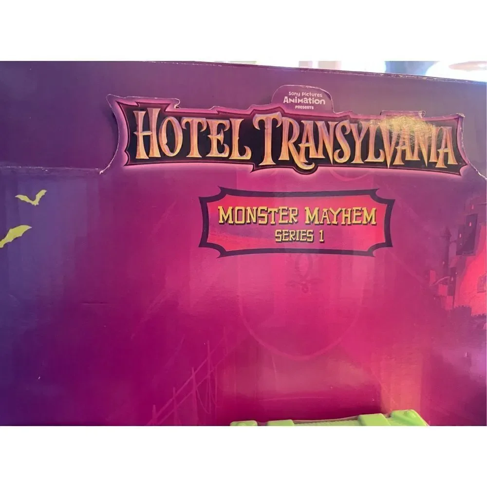 Lot Of 8 Hotel Transylvania Monster Mayhem Chest Green Purple Series 1 F…